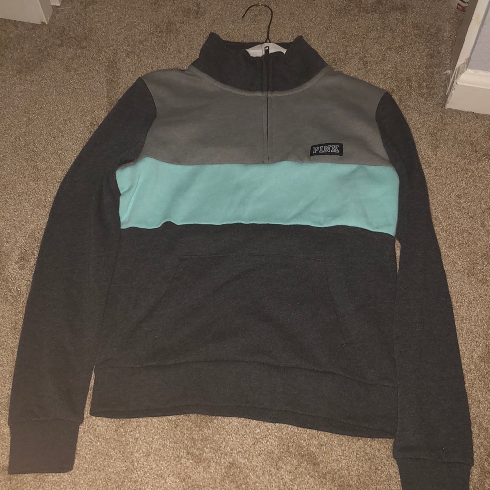 pink sweatshirt
